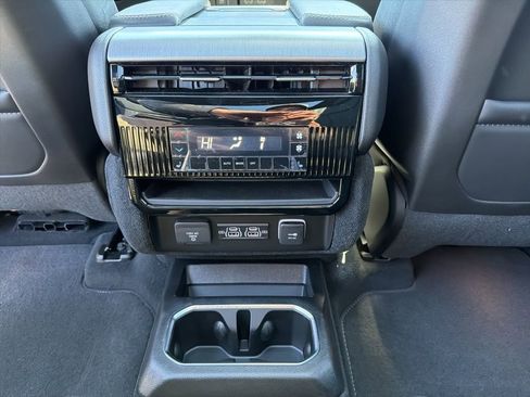 New 2026 Jeep Grand Wagoneer Limited AWD/4WD image 31