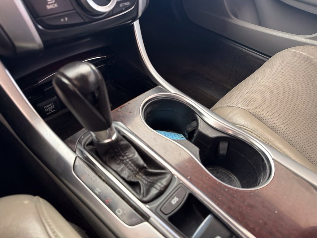 Used 2015 Acura TLX w/ Technology Package FWD image 20