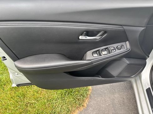 Used 2022 Nissan Sentra SV FWD image 10