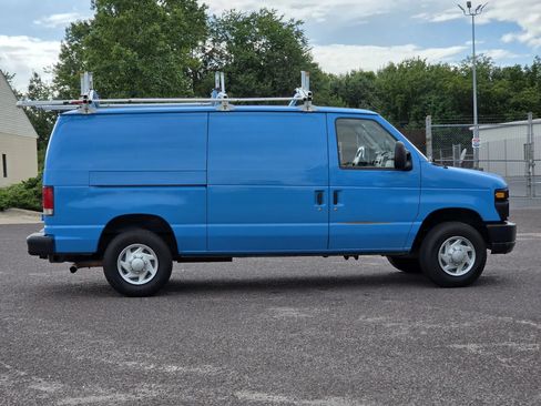 Used 2014 Ford E-350 and Econoline 350 Super Duty w/ Power Group RWD image 3