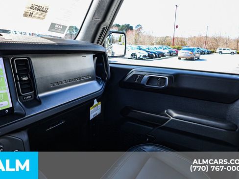 Used 2025 Ford Bronco Badlands image 45