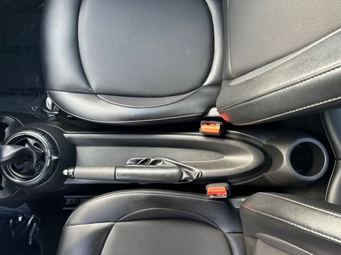 Used 2016 MINI Cooper 2-Door Hardtop FWD image 38