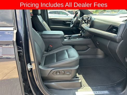Used 2025 Chevrolet Tahoe LT RWD image 26