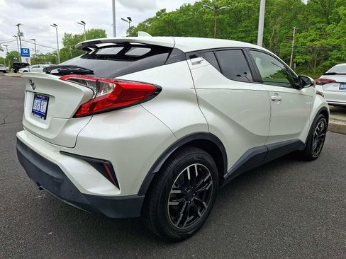 Used 2020 Toyota C-HR LE FWD image 6