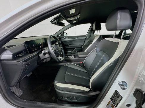 Used 2025 Kia K5 GT-Line image 13