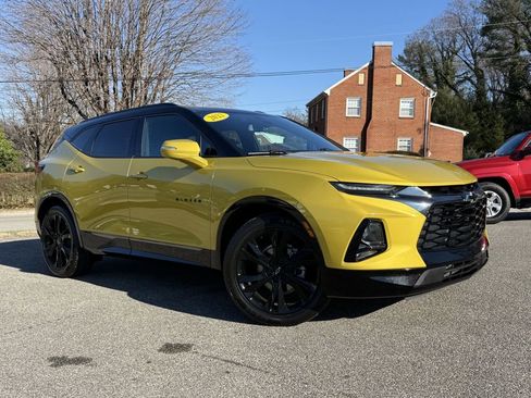 Used 2022 Chevrolet Blazer RS w/ Enhanced Convenience Package image 2