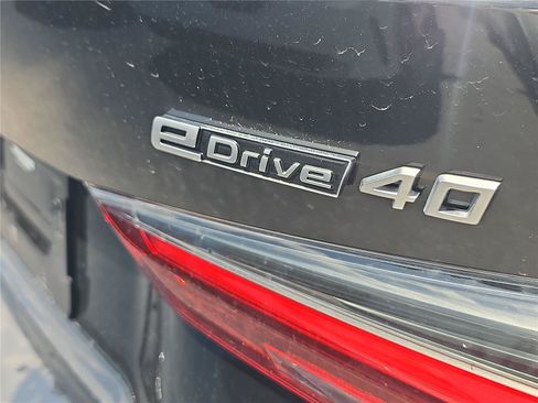 Used 2023 BMW i4 eDrive40 w/ M Sport Package RWD image 4