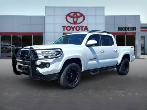 Used 2019 Toyota Tacoma SR5 AWD/4WD image 1