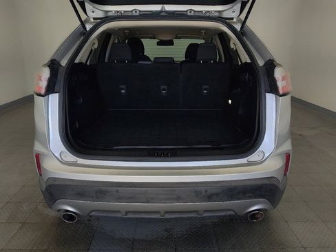 Used 2019 Ford Edge SEL image 29