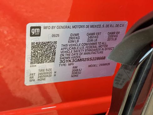 Certified 2025 Cadillac Optiq Sport 2 AWD/4WD image 29