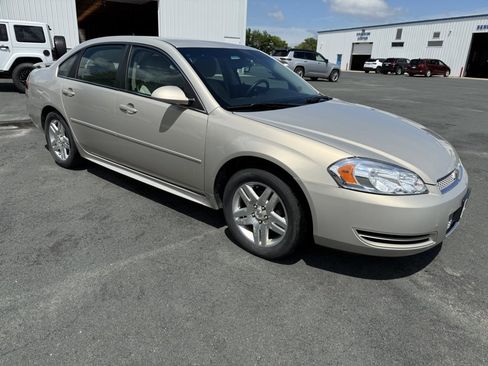 Used 2012 Chevrolet Impala LT FWD image 1