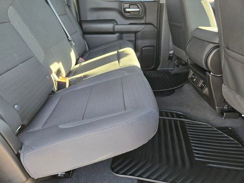 Certified 2025 Chevrolet Silverado 1500 Custom image 14