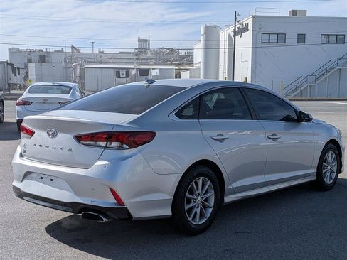 Used 2019 Hyundai Sonata SE image 5