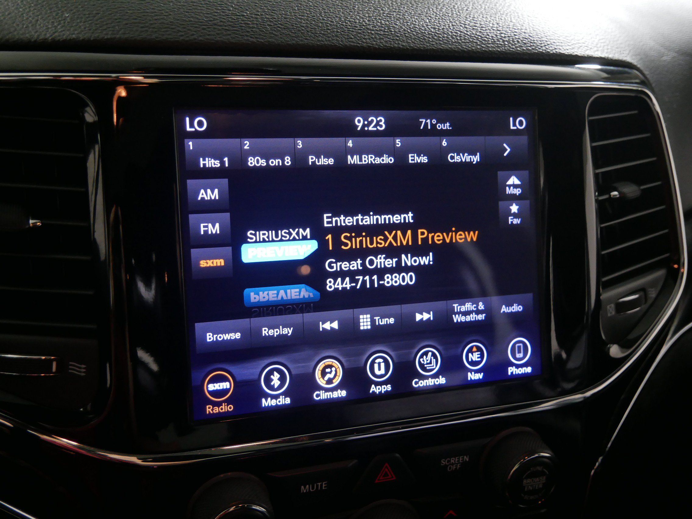 Used 2019 Jeep Grand Cherokee Limited w/ Trailer Tow Group IV AWD/4WD image 22