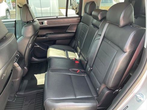 Used 2025 Hyundai Santa Fe Limited FWD image 11