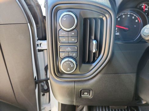 Used 2023 GMC Sierra 1500 Pro w/ Pro Value Package AWD/4WD image 18