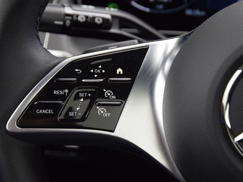 Certified 2026 Mercedes-Benz GLC 300 image 23