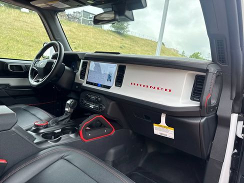Certified 2025 Ford Bronco Stroppe Edition AWD/4WD image 24