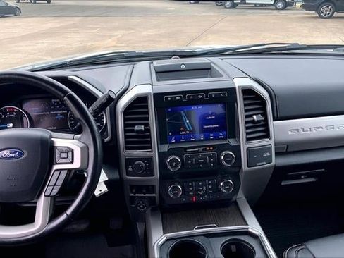 Used 2021 Ford F350 Lariat w/ Chrome Package image 5