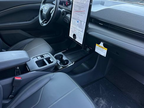 New 2026 Ford Mustang Mach-E Select RWD image 15