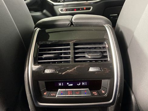 Certified 2025 BMW X7 M60i w/ Climate Comfort Package image 22