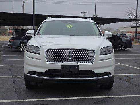Used 2023 Lincoln Nautilus FWD w/ Premium Package image 2