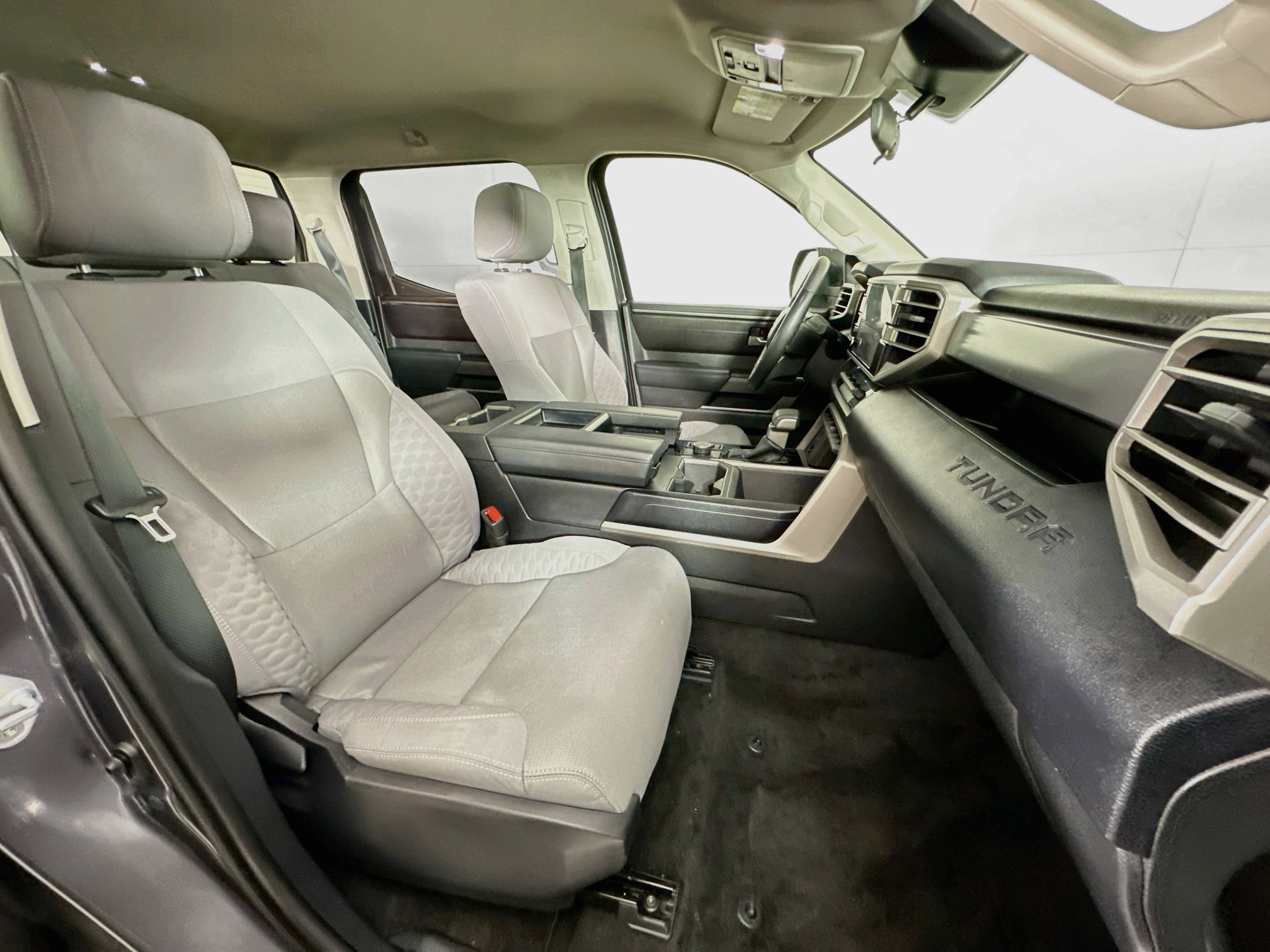 Used 2024 Toyota Tundra SR5 AWD/4WD image 28