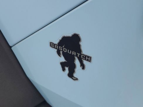 Used 2024 Ford Bronco Heritage Edition image 8