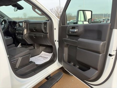 New 2026 Chevrolet Silverado 2500 Custom image 39