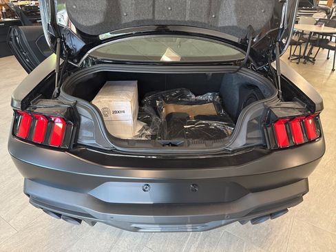 New 2025 Ford Mustang Dark Horse image 26
