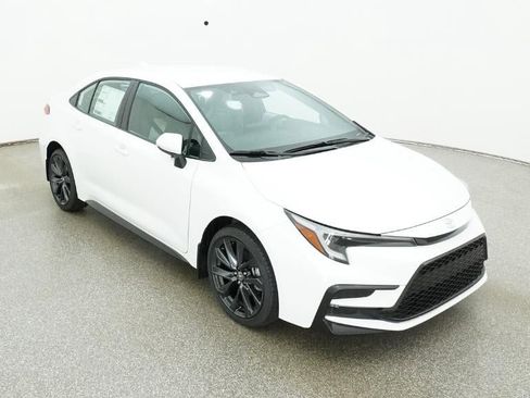 New 2026 Toyota Corolla SE image 13