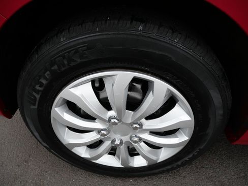 Used 2014 Hyundai Accent GS image 38