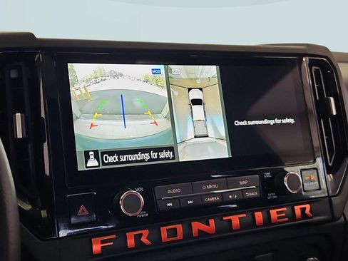 Used 2025 Nissan Frontier PRO-4X w/ Pro Premium Package AWD/4WD image 19