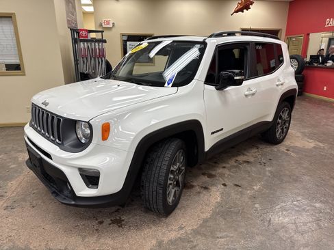Used 2022 Jeep Renegade Limited w/ Sun, Sound & Wheels Group AWD/4WD image 3
