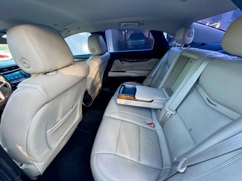 Used 2018 Cadillac XTS Luxury image 16