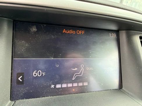 Used 2018 Nissan Pathfinder SV AWD/4WD image 11