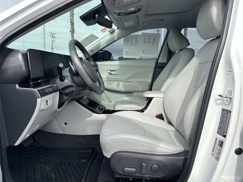 Used 2024 Hyundai Kona Limited image 21