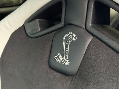 Used 2022 Ford Mustang Shelby GT500 w/ Technology Package image 45