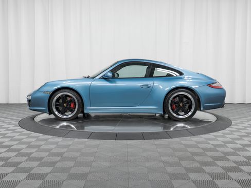 Used 2010 Porsche 911 Carrera 4S image 2