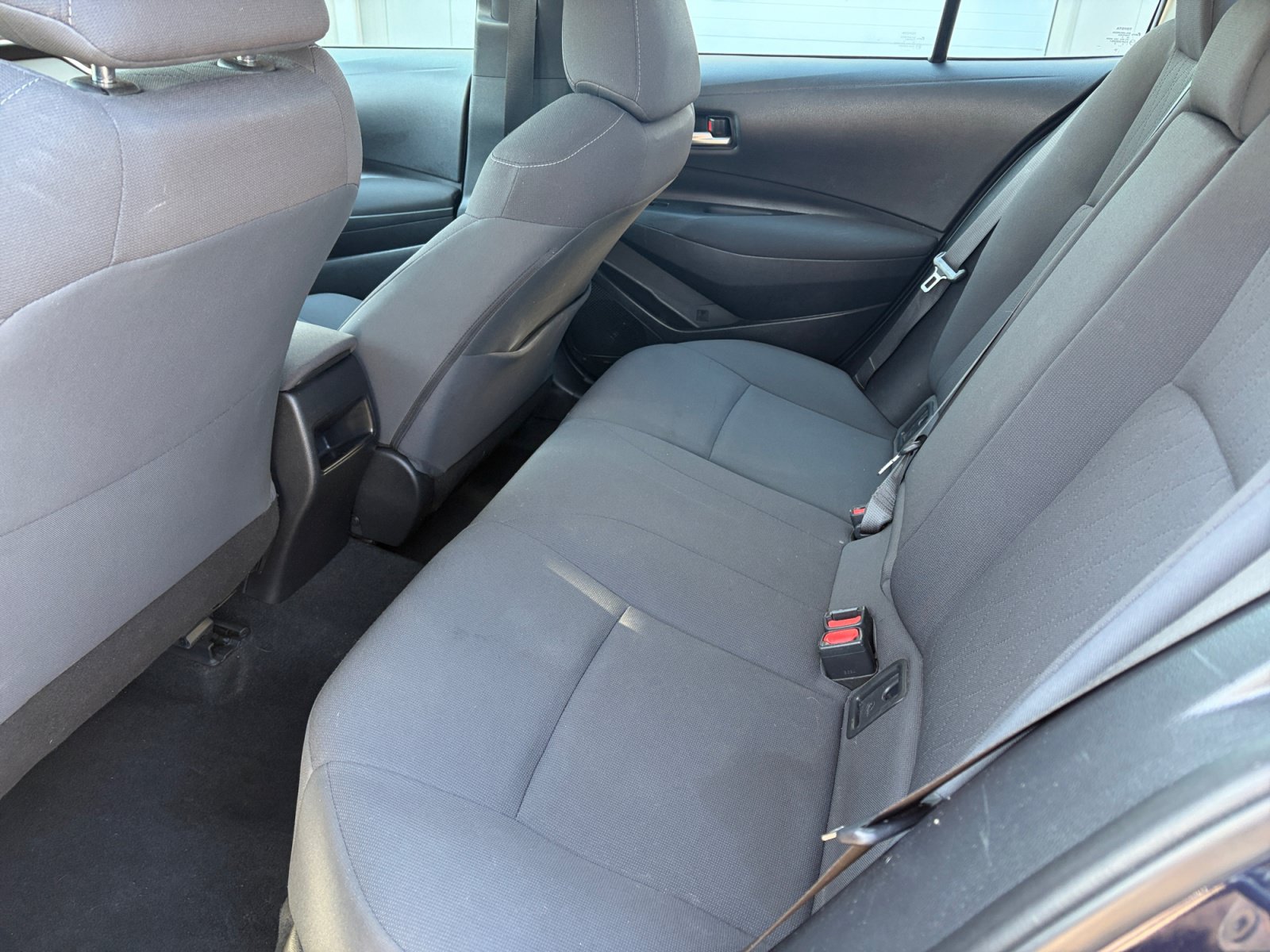 Used 2020 Toyota Corolla LE FWD image 26