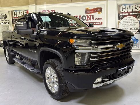 Used 2023 Chevrolet Silverado 3500 High Country w/ Z71 Off-Road Package AWD/4WD image 5