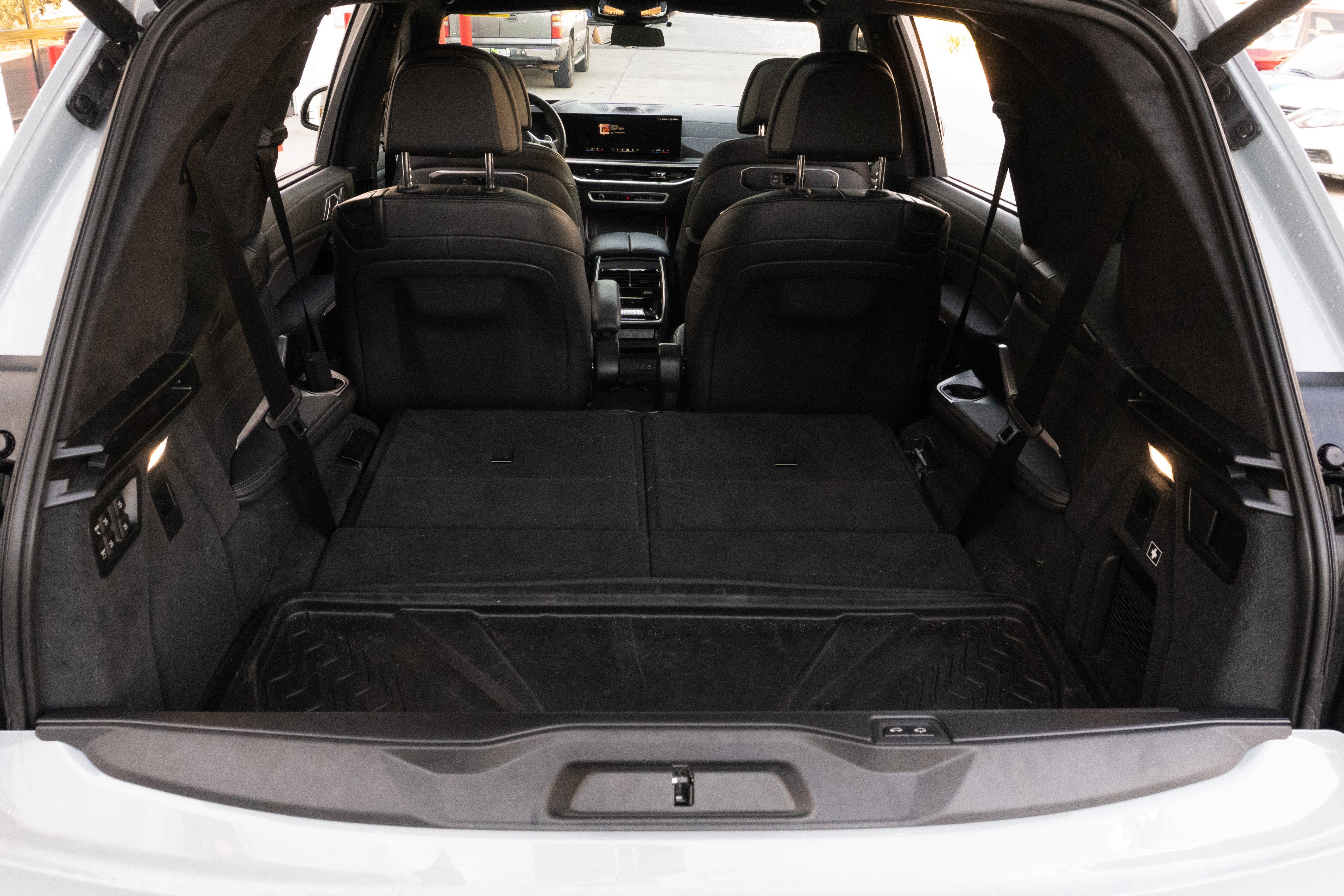 Used 2024 BMW X7 M60i w/ Executive Package AWD/4WD image 36