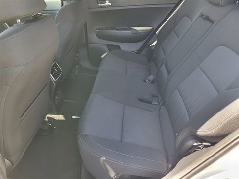 Used 2022 Kia Sportage LX image 11