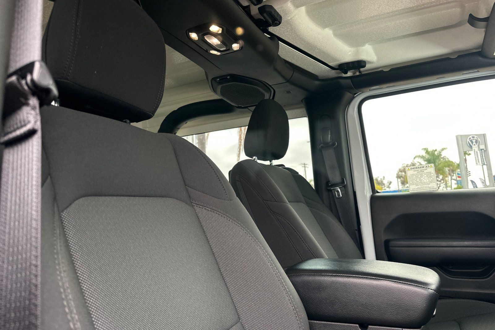 Used 2023 Jeep Wrangler Sport AWD/4WD image 17