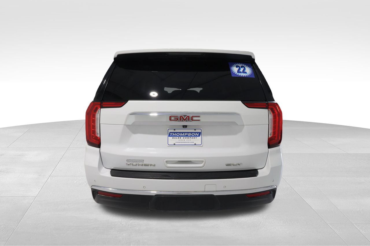 Used 2022 GMC Yukon XL SLT w/ SLT Premium Package AWD/4WD image 3
