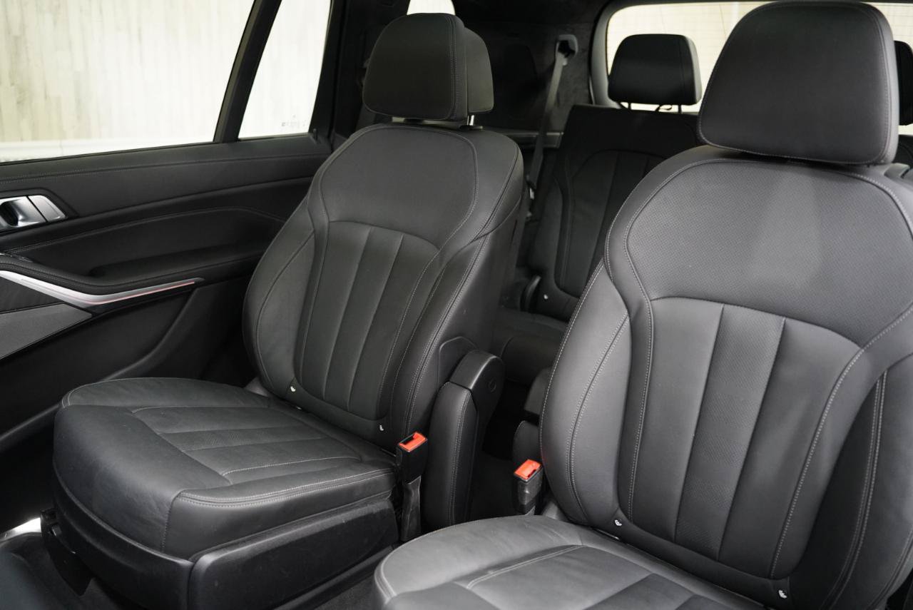 Used 2021 BMW X7 M50i w/ Executive Package AWD/4WD image 36