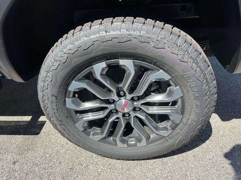 New 2026 GMC Canyon Denali AWD/4WD image 12