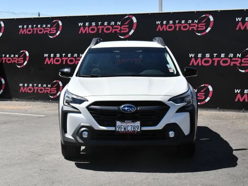 Used 2023 Subaru Outback Premium AWD/4WD image 2