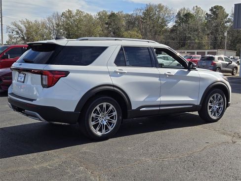 New 2026 Ford Explorer Platinum image 4