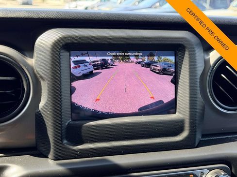 Certified 2022 Jeep Wrangler Unlimited Sport AWD/4WD image 18